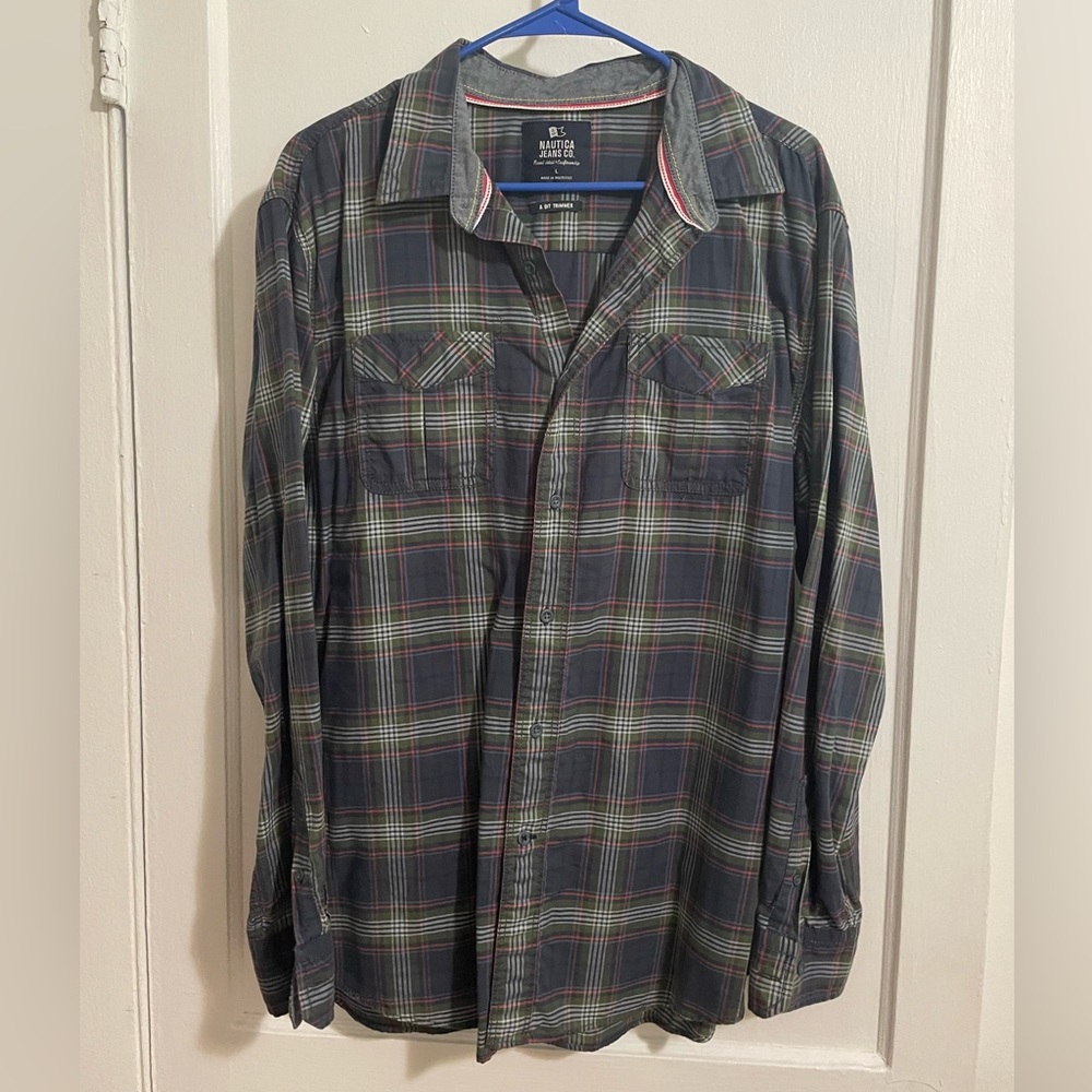 Nautica size large no damages